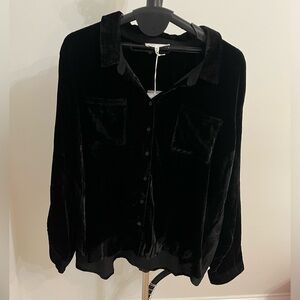 Dear John Black Velvet Wrenley Blouse. XL Button Down New with Tags
